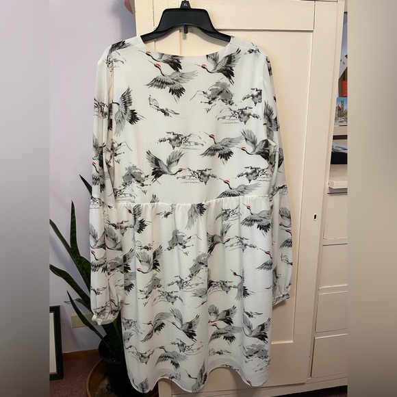 Glamorous TALL bird dress - Picture 2 of 3